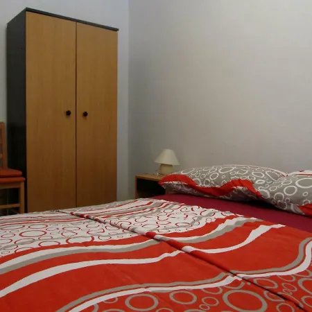 Mile Apartment *